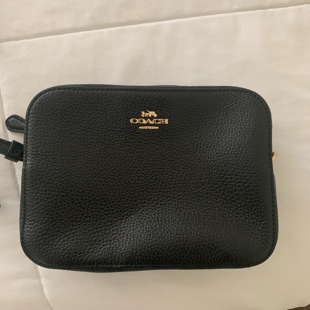 Coach crossbody, broken strap